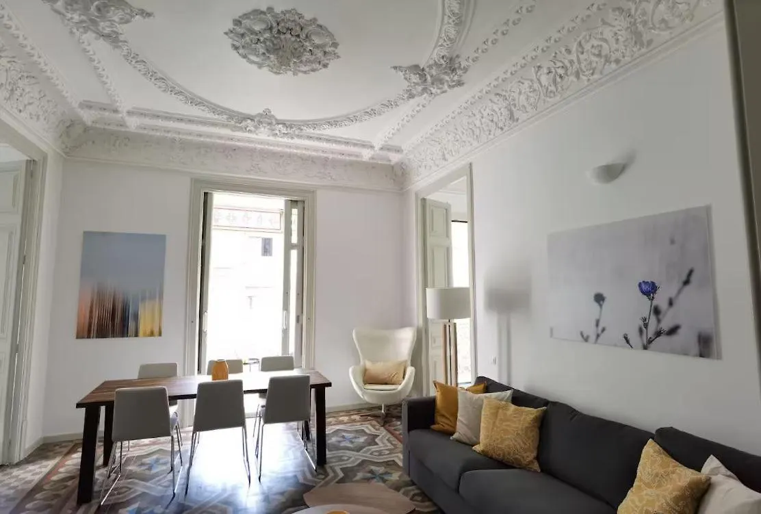 Casa Luxe Suites Barcelona Spain